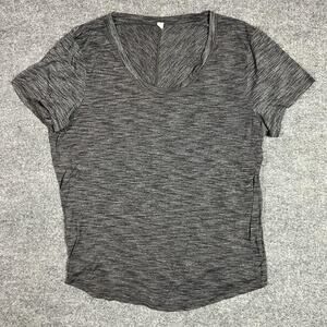 Lululemon Shirt Womens Medium Gray Short Sleeve Scoop Neck Athletic Tee Workout
